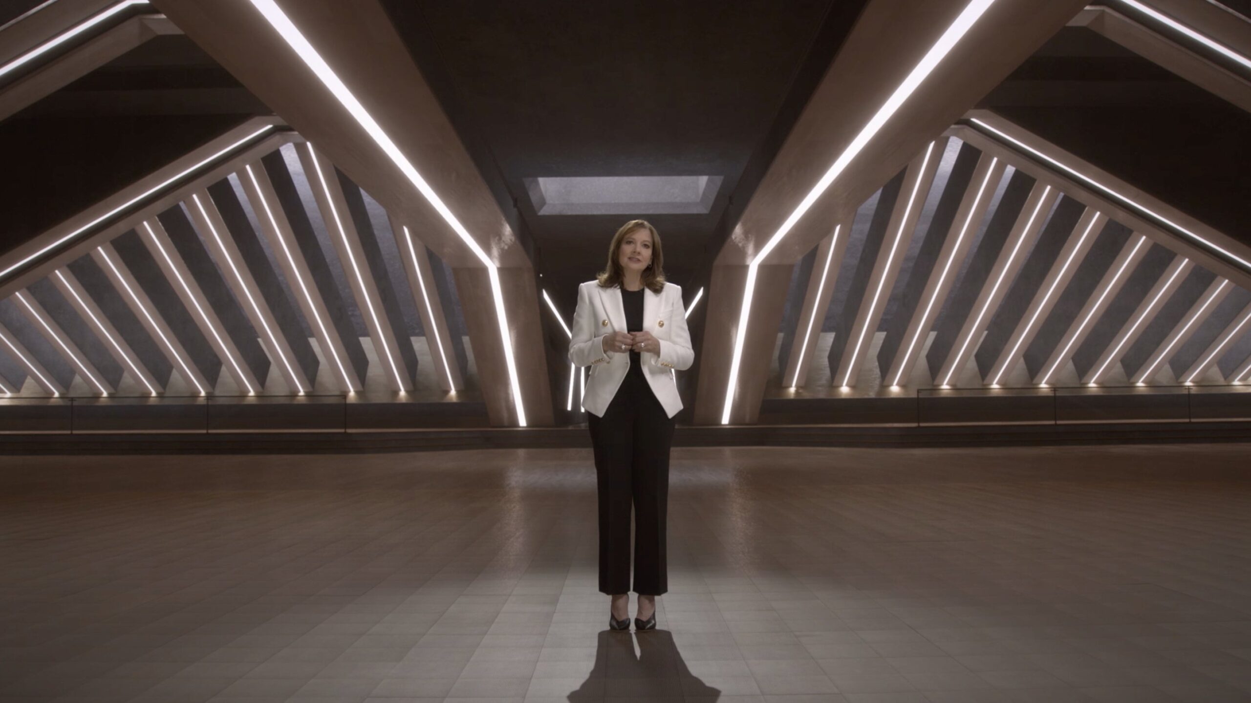 General Motors and INVNT delivered an immersive, mixed reality Keynote presentation at CES 2021